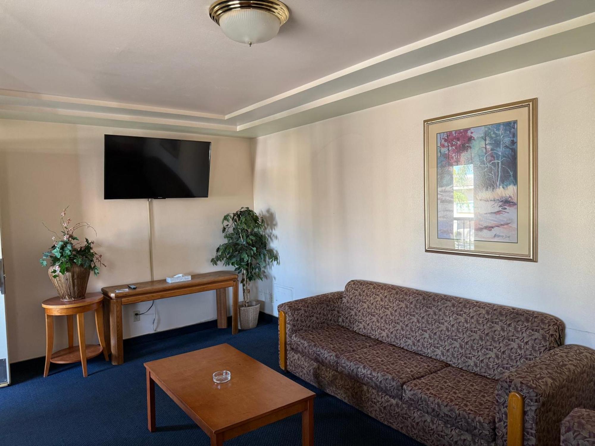 Fiesta Inn Los Angeles - Белл-Гарденс Екстер'єр фото